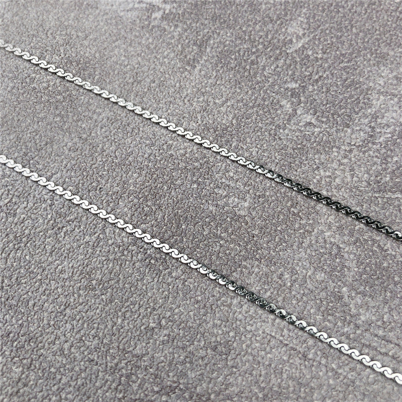 Clavicular flat s-shaped necklace