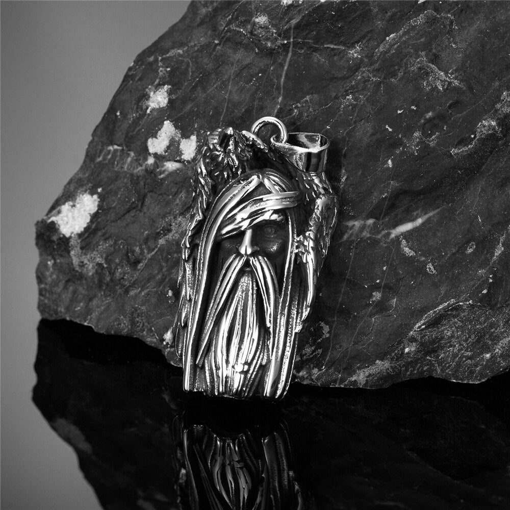 Collar de cuervo de Odín