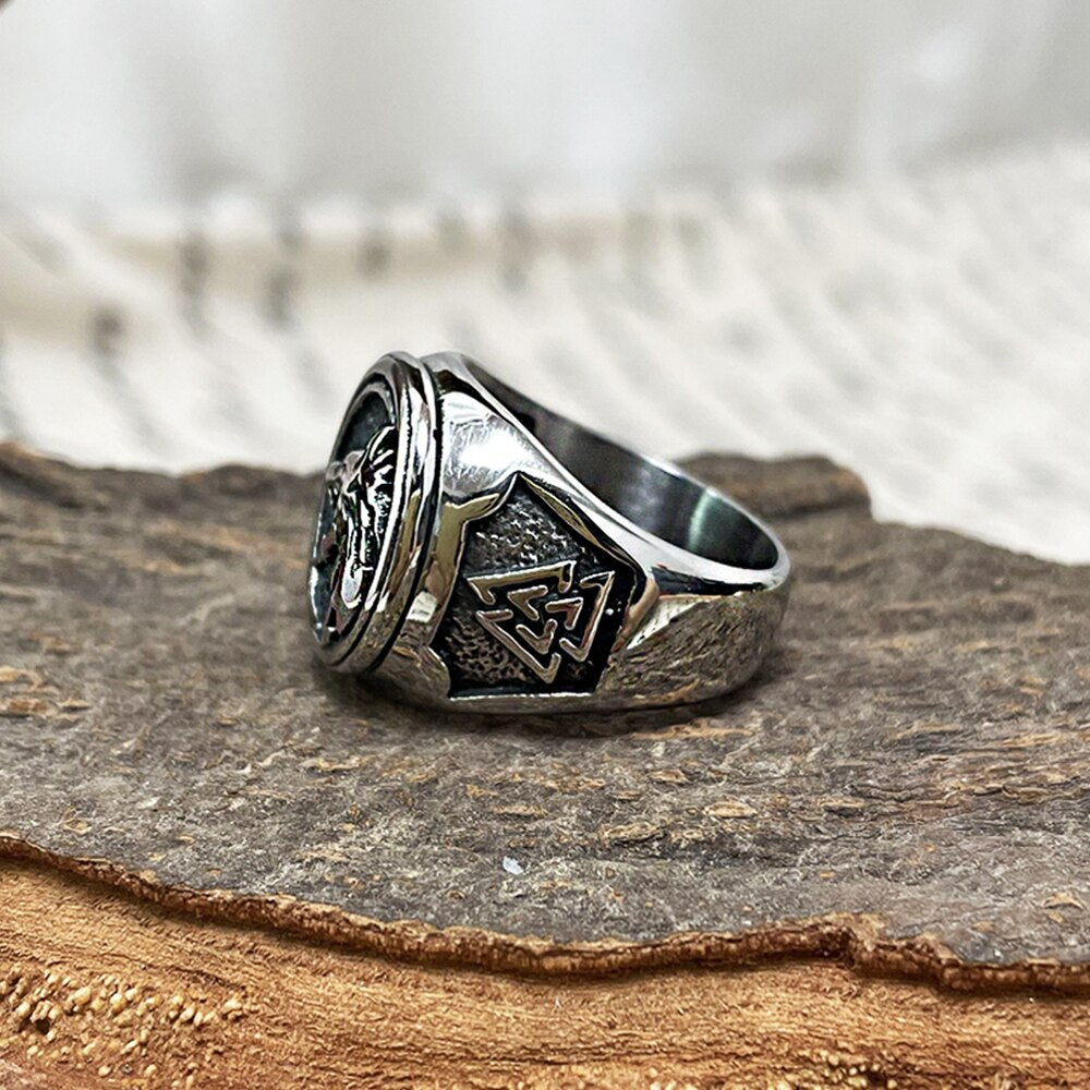 Anneau d'amulette de Valknut