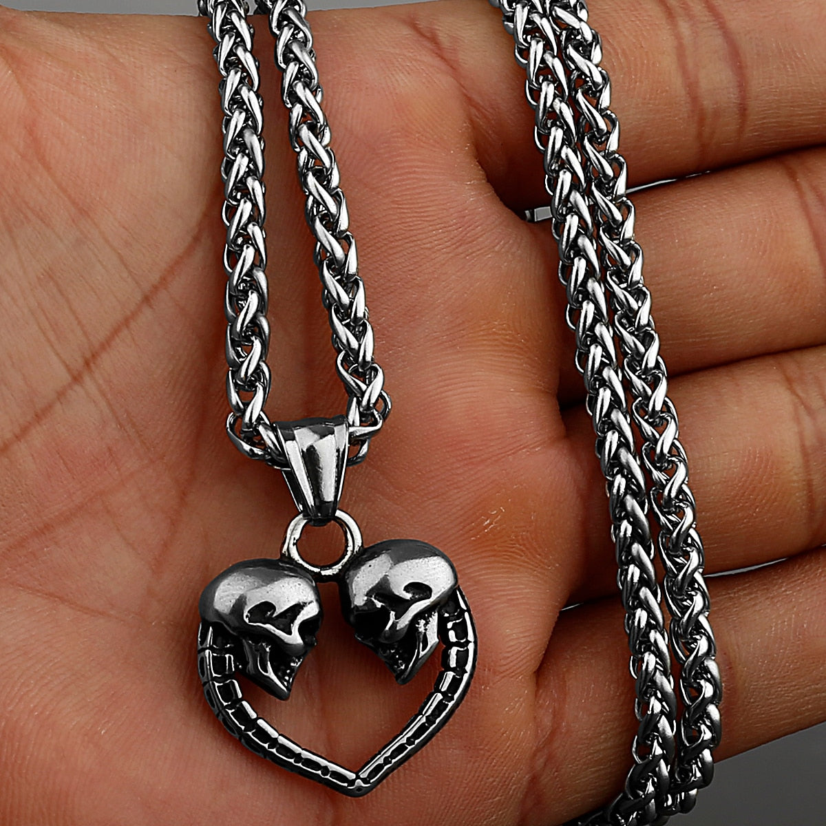 Doppelter Schädel-Herz-Anhänger