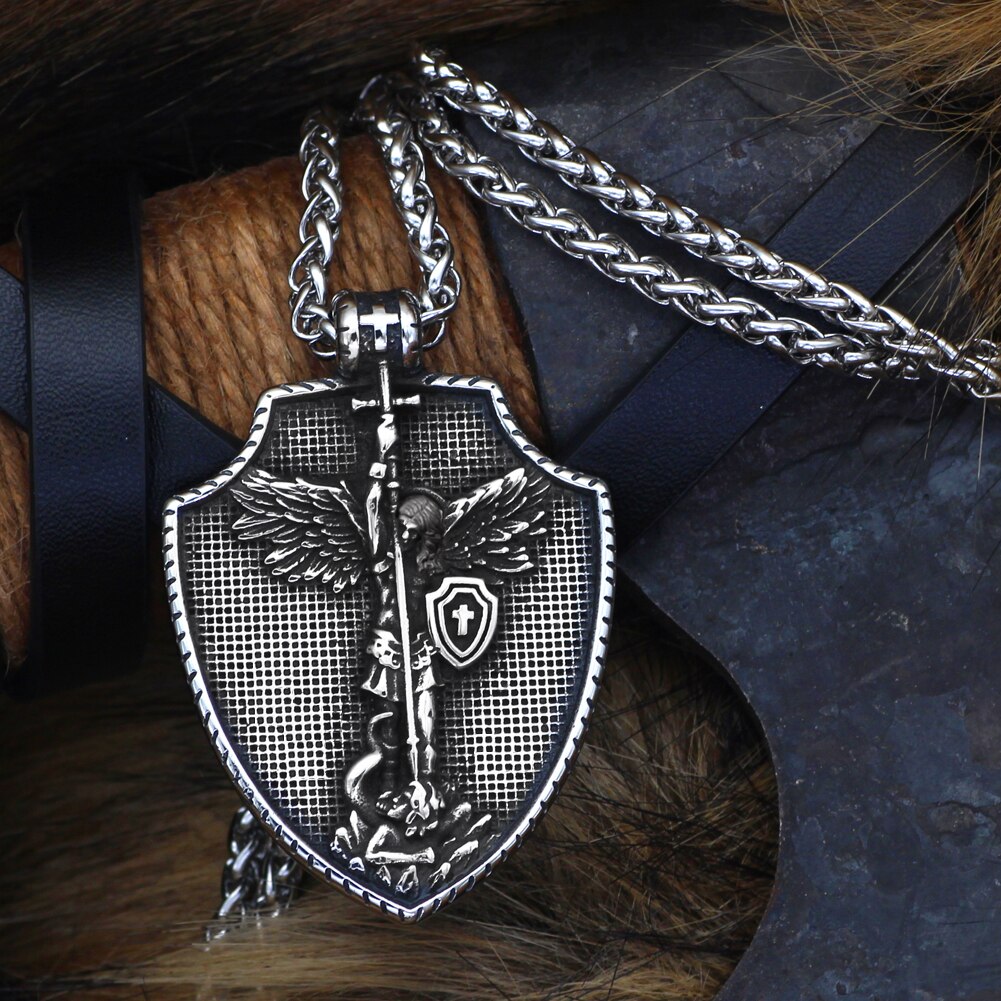 대천사십자 방패목걸이